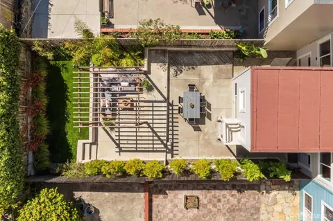 Exterior - 722 37th Ave, San Francisco, CA 94121 photo 17 of 23