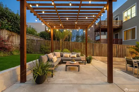 Exterior - 722 37th Ave, San Francisco, CA 94121 photo 21 of 23