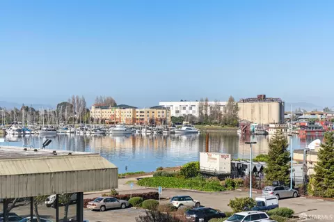 7 Embarcadero W #111, Oakland, CA 94607