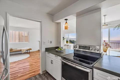 Kitchen - 5009 Palmetto Ave #27, Pacifica, CA 94044 photo 2 of 3