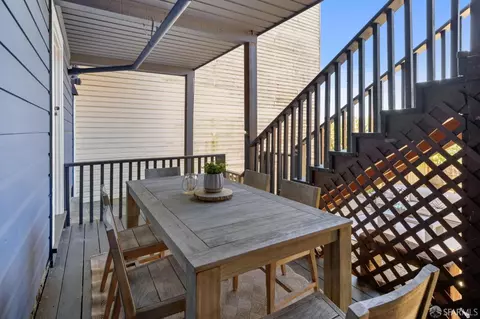 Exterior - 644 Lisbon St, San Francisco, CA 94112 photo 3 of 4