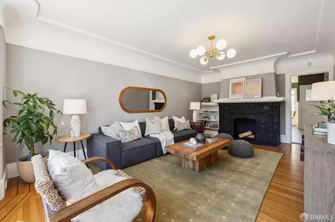 Living - 644 Lisbon St, San Francisco, CA 94112 photo 3 of 5