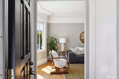 Entry Way - 644 Lisbon St, San Francisco, CA 94112 photo 1 of 1
