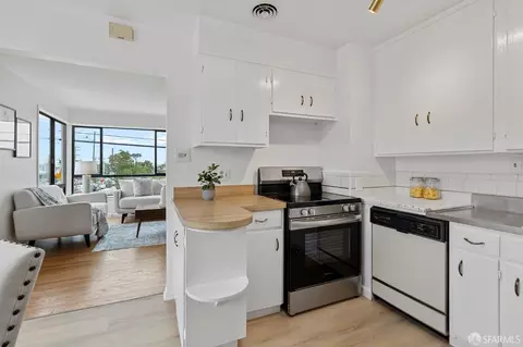 1995 34th Ave, San Francisco, CA 94116 photo 10