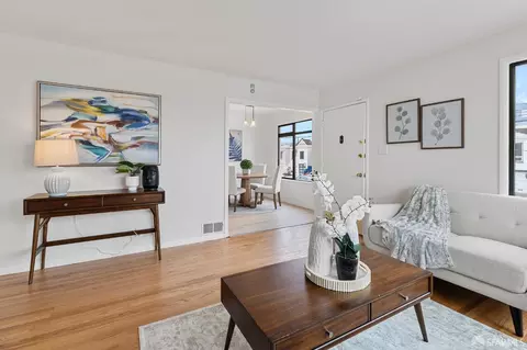 1995 34th Ave, San Francisco, CA 94116 photo 8