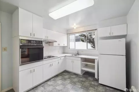 381 Dellbrook Ave, San Francisco, CA 94131 photo 11