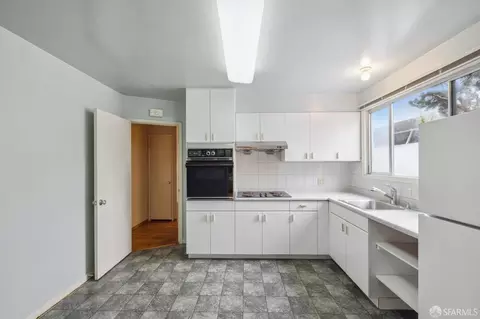 381 Dellbrook Ave, San Francisco, CA 94131 photo 10