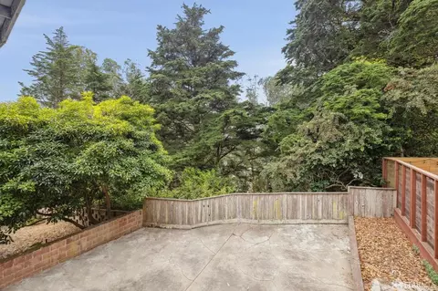 381 Dellbrook Ave, San Francisco, CA 94131 photo 24