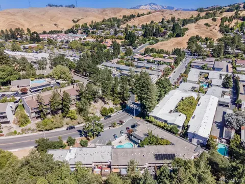 View/Area - 2084 Ascot Dr, Moraga, CA 94556 photo 6 of 7