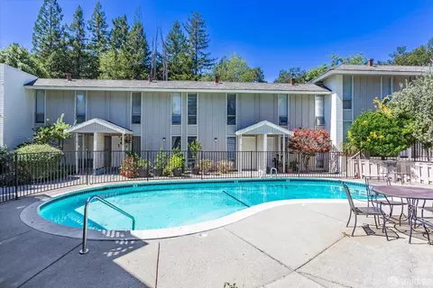 Exterior - 2084 Ascot Dr, Moraga, CA 94556 photo 2 of 22