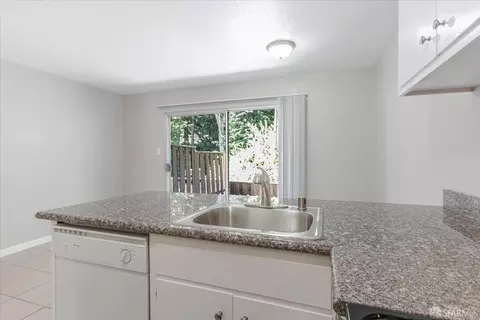 Kitchen - 2084 Ascot Dr, Moraga, CA 94556 photo 4 of 11