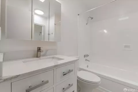 Bath - 2084 Ascot Dr, Moraga, CA 94556 photo 5 of 7
