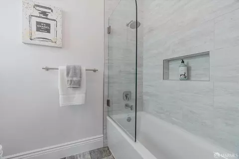 Bath - 137 6th Ave, San Francisco, CA 94118 photo 9 of 10