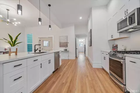 Entry Way - 137 6th Ave, San Francisco, CA 94118 photo 8 of 14