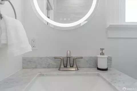 Bath - 137 6th Ave, San Francisco, CA 94118 photo 8 of 10
