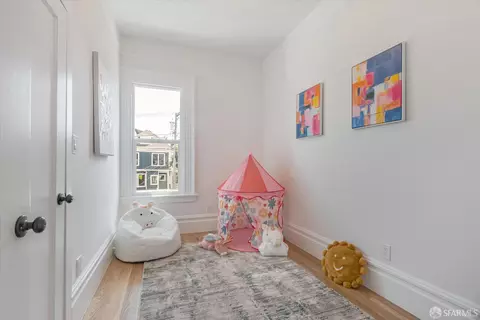 Bedroom - 137 6th Ave, San Francisco, CA 94118 photo 6 of 12