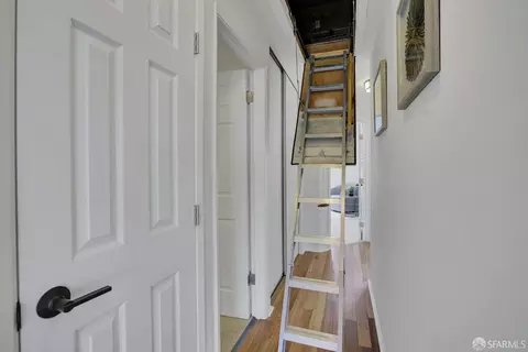 Entry Way - 6 Hillview Ct, San Francisco, CA 94124 photo 4 of 4