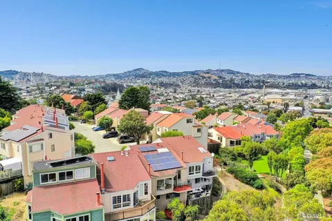 View/Area - 6 Hillview Ct, San Francisco, CA 94124 photo 9 of 12