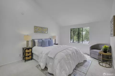 Bedroom - 6 Hillview Ct, San Francisco, CA 94124 photo 3 of 8