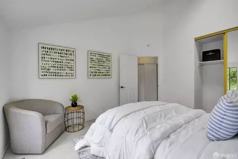 Bedroom - 6 Hillview Ct, San Francisco, CA 94124 photo 4 of 8