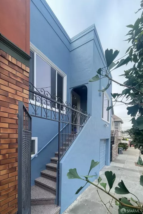 37 Ruth St, San Francisco, CA 94112 photo 2