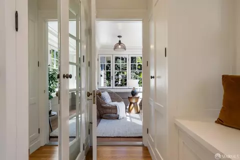Entry Way - 2728 Claremont Blvd, Berkeley, CA 94705 photo 7 of 10