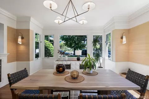 Dining - 2728 Claremont Blvd, Berkeley, CA 94705 photo 3 of 4
