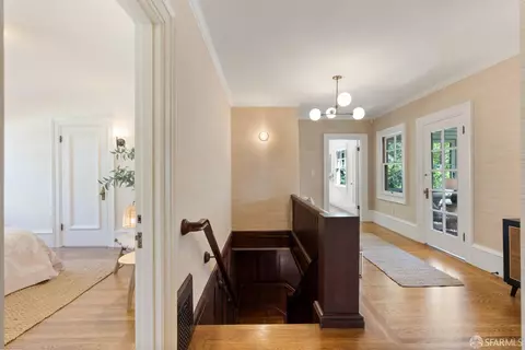 Entry Way - 2728 Claremont Blvd, Berkeley, CA 94705 photo 6 of 10