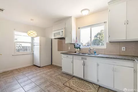 11 E Madill St, Antioch, CA 94509 photo 7