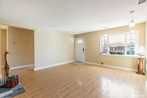 11 E Madill St, Antioch, CA 94509 photo 4