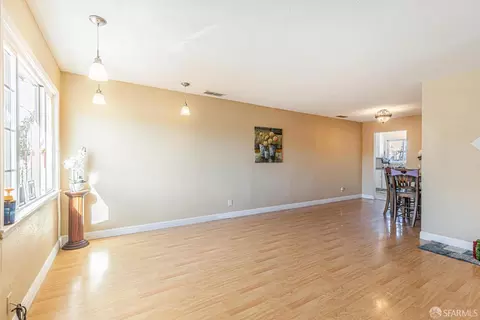 11 E Madill St, Antioch, CA 94509 photo 5