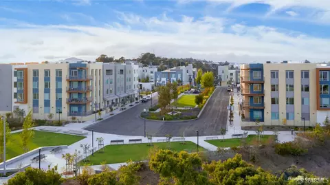 52 Innes Ct #403, San Francisco, CA 94124