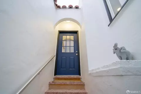 Entry Way - 220 St Charles Ave, San Francisco, CA 94132 photo 1 of 1