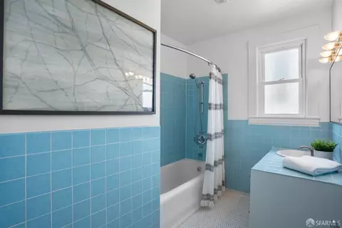 Bath - 101 Coso Ave, San Francisco, CA 94110 photo 1 of 2