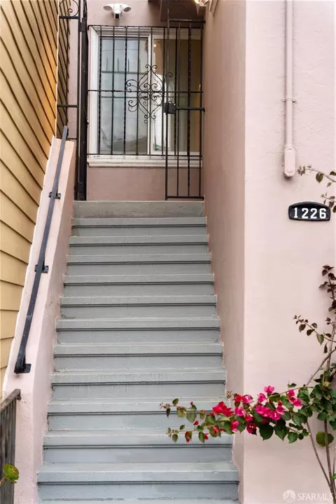 1226 25th Ave, San Francisco, CA 94122 photo 3