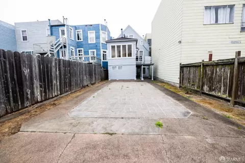 Exterior - 355 11th Ave, San Francisco, CA 94118 photo 5 of 6