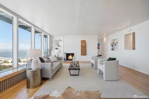 Living - 245 Chestnut St, San Francisco, CA 94133 photo 4 of 5