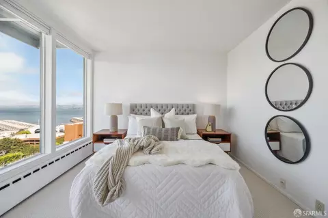 Bedroom - 245 Chestnut St, San Francisco, CA 94133 photo 2 of 5