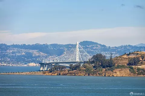 View/Area - 245 Chestnut St, San Francisco, CA 94133 photo 5 of 10
