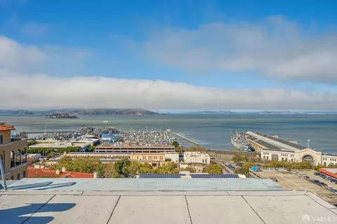 View/Area - 245 Chestnut St, San Francisco, CA 94133 photo 8 of 10