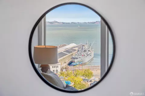 View/Area - 245 Chestnut St, San Francisco, CA 94133 photo 6 of 10