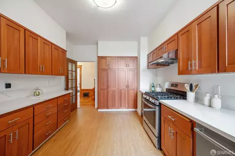 Kitchen - 842 35th Ave, San Francisco, CA 94121 photo 2 of 3