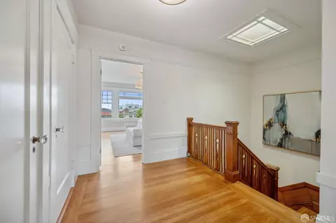 Entry Way - 842 35th Ave, San Francisco, CA 94121 photo 7 of 10