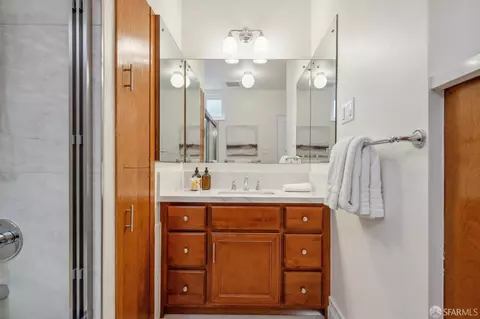 Bath - 842 35th Ave, San Francisco, CA 94121 photo 4 of 5