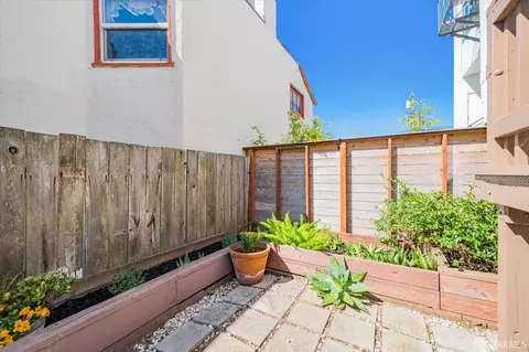 Exterior - 1507 35th Ave, San Francisco, CA 94122 photo 4 of 7