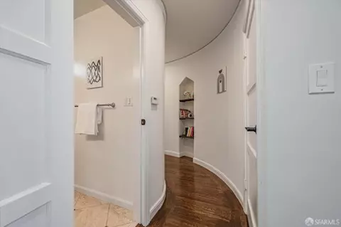 Entry Way - 1507 35th Ave, San Francisco, CA 94122 photo 3 of 3