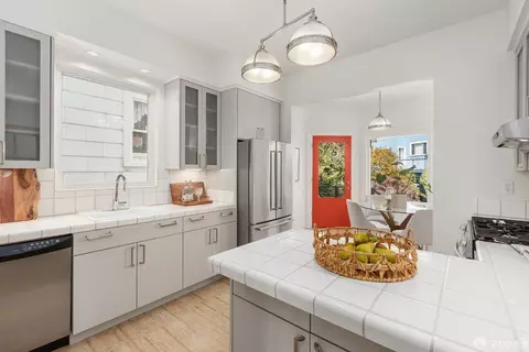 Kitchen - 74 Havelock St, San Francisco, CA 94112 photo 1 of 3
