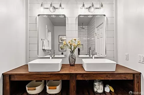 Bath - 1640 63rd St, Berkeley, CA 94703 photo 3 of 4