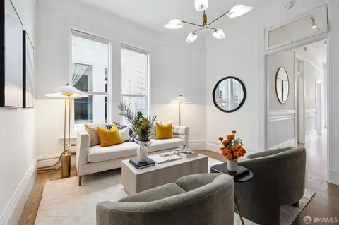 Living - 42 Sharon St, San Francisco, CA 94114 photo 1 of 3