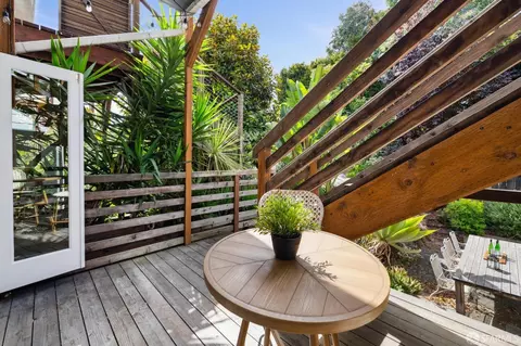 Exterior - 42 Sharon St, San Francisco, CA 94114 photo 4 of 9